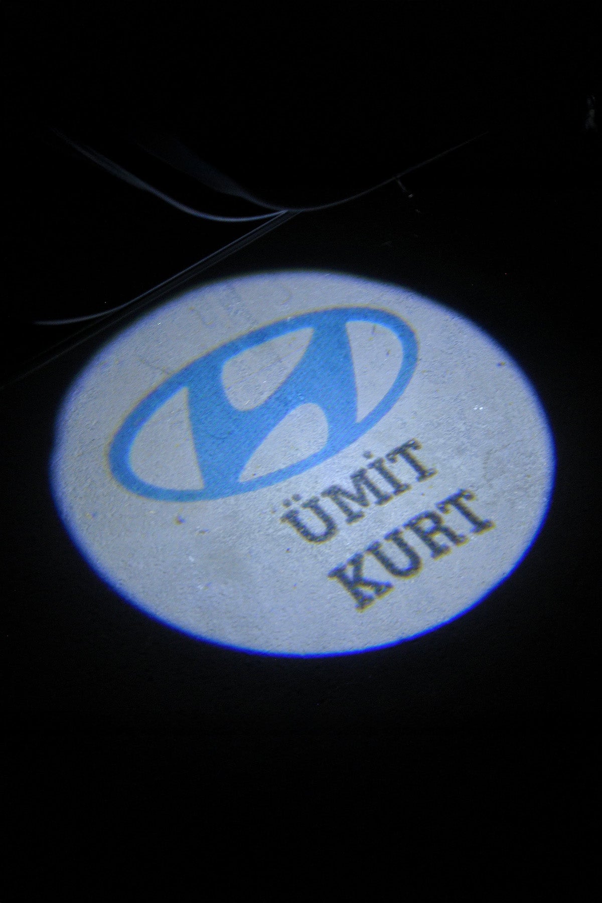 Hyundai Kişiye Özel İsimli Pilli Kapı Altı Logo 2'li - Montajsız Oto Aksesuar