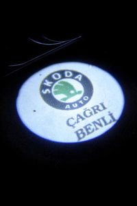 Skoda Kişiye Özel İsimli Pilli Kapı Altı Logo 2'li - Montajsız Oto Aksesuar