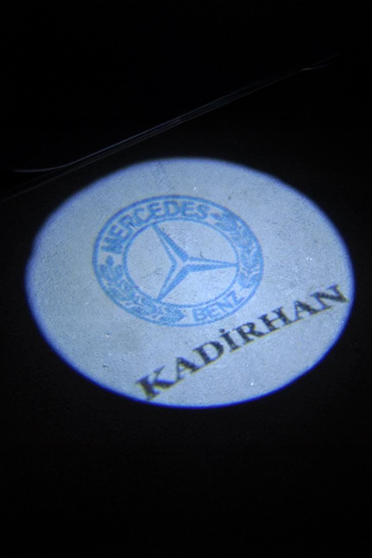 Mercedes Benz Kişiye Özel İsimli Pilli Kapı Altı Logo 2'li - Montajsız Oto Aksesuar