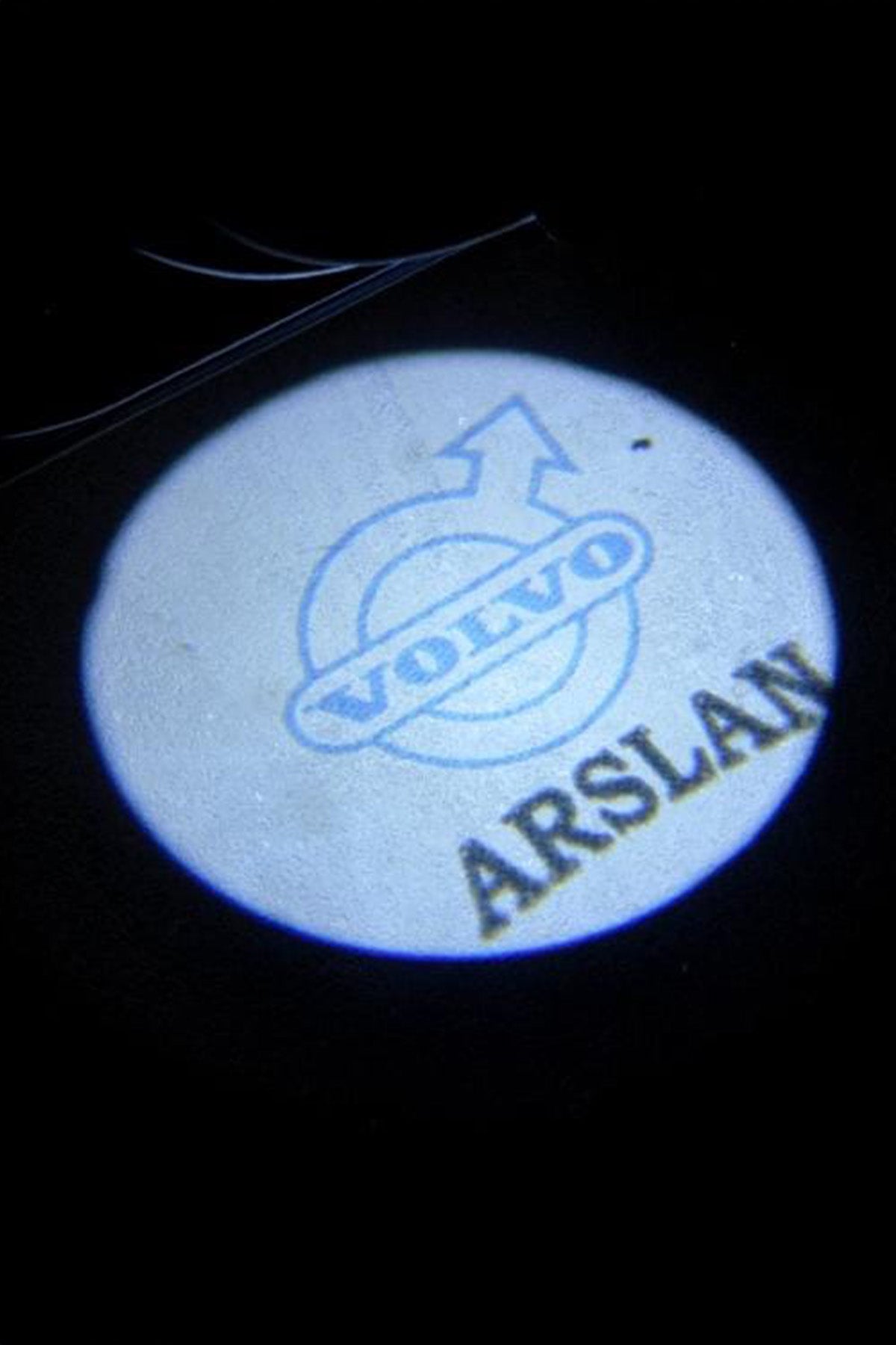 Volvo Kişiye Özel İsimli Pilli Kapı Altı Logo 2'li - Montajsız Oto Aksesuar