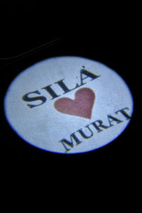 Kalpli Kişiye Özel İsimli Pilli Kapı Altı Logo 2'li - Montajsız Oto Aksesuar