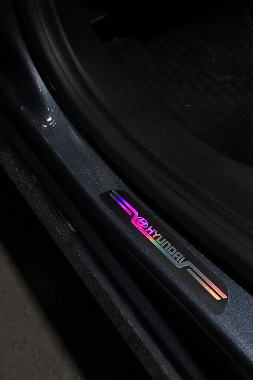 Hyundai Uyumlu Aynalı Kapı Eşiği Koruma Sticker Seti 4'lü Gümüş