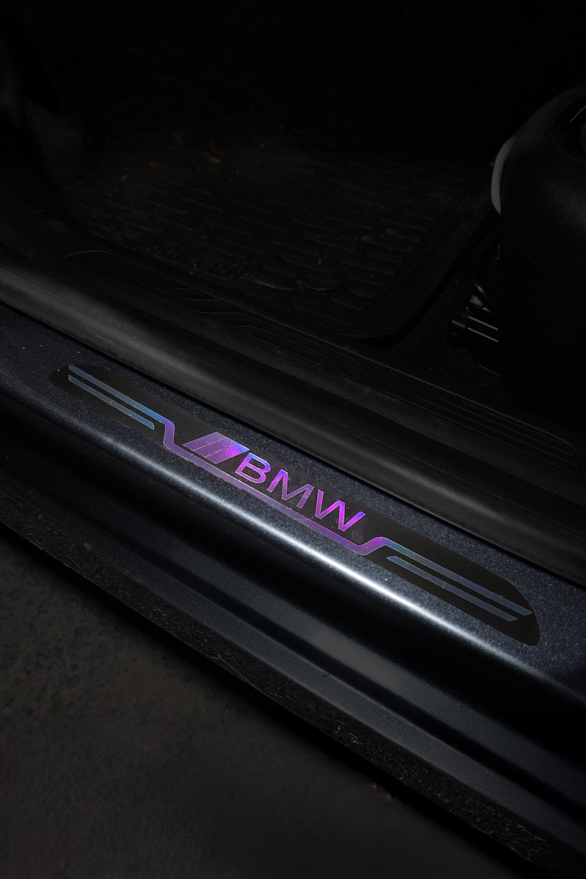 Bmw Uyumlu Aynalı Kapı Eşiği Koruma Sticker Seti 4'lü Gümüş