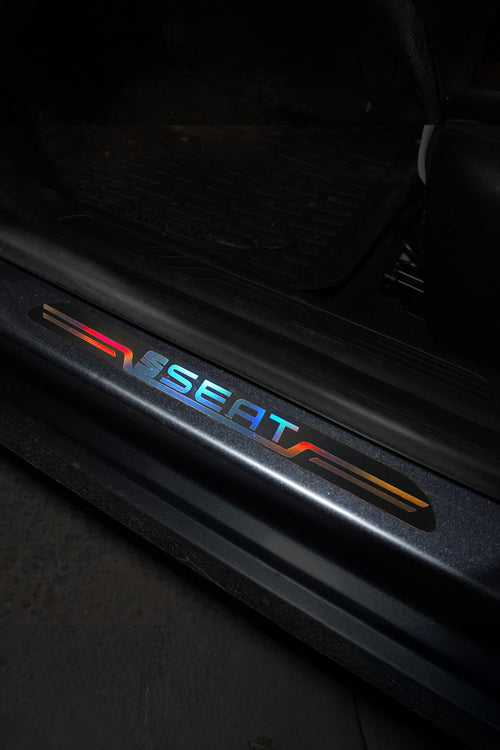 Seat Uyumlu Aynalı Kapı Eşiği Koruma Sticker Seti 4'lü Gümüş