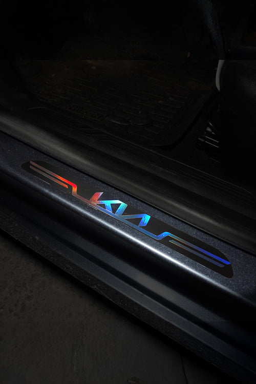 Kia Uyumlu Aynalı Kapı Eşiği Koruma Sticker Seti 4'lü Gümüş