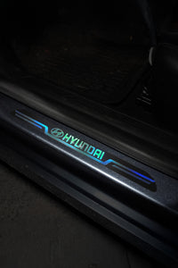 Hyundai Uyumlu Aynalı Kapı Eşiği Koruma Sticker Seti 4'lü Gümüş